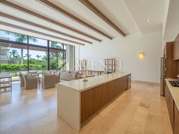 Garden house en Venta, Punta Del Mar Condos, Cancún Quintana Roo.