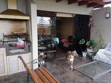 EXCELENTE DEPARTAMENTO DX FRENTE A PARQUE