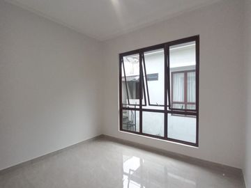 HOT SALE Rumah Modern di Discovery Bintaro Jaya 9927-SC 0811111----
