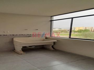 Oportunidad!! Departamento En Venta Frente A Parque En Urb, San Antonio De Carabayllo.