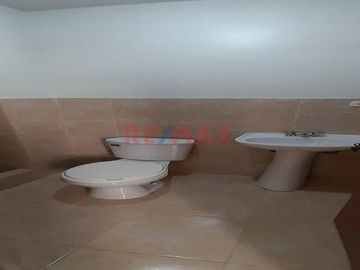 Oportunidad!! Departamento En Venta Frente A Parque En Urb, San Antonio De Carabayllo.