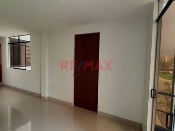 Oportunidad!! Departamento En Venta Frente A Parque En Urb, San Antonio De Carabayllo.