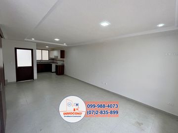 Casas VIP en Venta por Estrenar, Río Amarillo, Cuenca, C860
