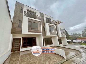 Casas VIP en Venta por Estrenar, Río Amarillo, Cuenca, C860
