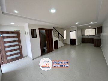 Casas VIP en Venta por Estrenar, Río Amarillo, Cuenca, C860