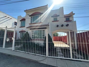 Casa familiar en venta, Colonia el Venado