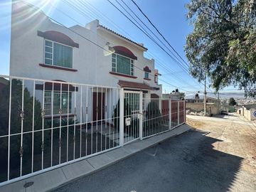 Casa familiar en venta, Colonia el Venado