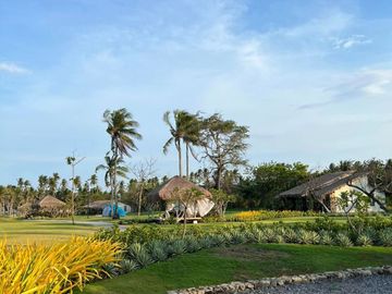 1 Bedroom Pre Selling Condotel in Solmera Coast 𝐅𝐢𝐫𝐬𝐭 𝐍𝐚𝐭𝐮𝐫𝐞-𝐈𝐧𝐬𝐩𝐢𝐫𝐞𝐝 𝐁𝐄𝐀𝐂𝐇 𝐏𝐀𝐑𝐊 in San Juan Batangas