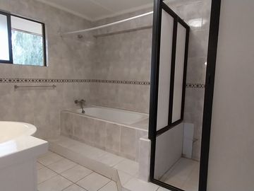 Gran Casa Como Nueva Y Con Todas Las Comodidades