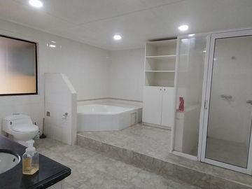 Gran Casa Como Nueva Y Con Todas Las Comodidades