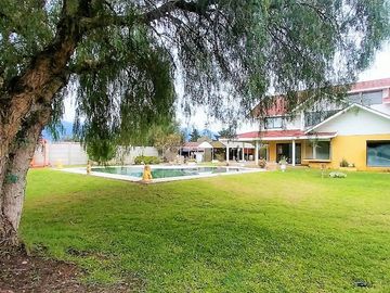 Gran Casa Como Nueva Y Con Todas Las Comodidades