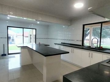 Gran Casa Como Nueva Y Con Todas Las Comodidades