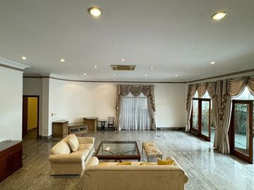 RUMAH MEGAH di Jl MAS PUTIH, PERMATA HIJAU