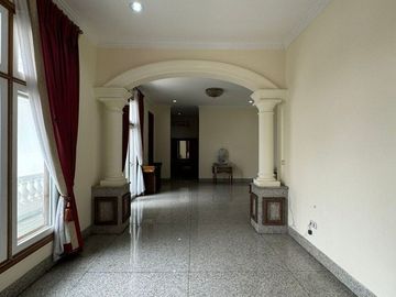 RUMAH MEGAH di Jl MAS PUTIH, PERMATA HIJAU