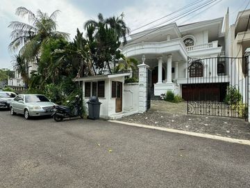 RUMAH MEGAH di Jl MAS PUTIH, PERMATA HIJAU