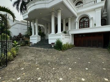 RUMAH MEGAH di Jl MAS PUTIH, PERMATA HIJAU