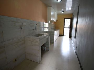 For Sale Elegant House and Lot in Antipolo with 5 Bedroom and 5 Toilet & Bath PH2316