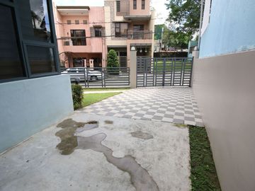 For Sale Elegant House and Lot in Antipolo with 5 Bedroom and 5 Toilet & Bath PH2316