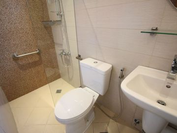 For Sale Elegant House and Lot in Antipolo with 5 Bedroom and 5 Toilet & Bath PH2316