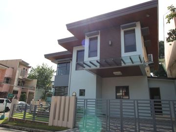For Sale Elegant House and Lot in Antipolo with 5 Bedroom and 5 Toilet & Bath PH2316