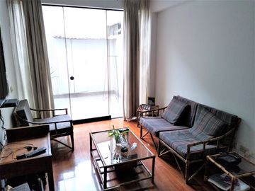 SURCO VENDO DEPARTAMENTO FLAT 1ER PISO 3+1 DORM FRENTE Y VISTA A PARQUE