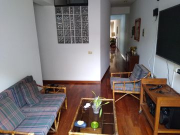 SURCO VENDO DEPARTAMENTO FLAT 1ER PISO 3+1 DORM FRENTE Y VISTA A PARQUE