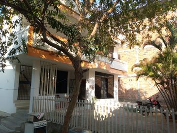 En venta casa rentera en el centro de Manta (SP)