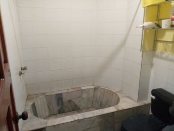 En venta casa rentera en el centro de Manta (SP)