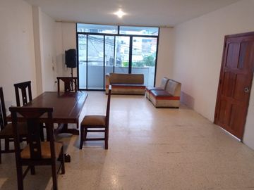 En venta casa rentera en el centro de Manta (SP)