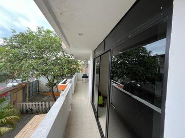 En venta casa rentera en el centro de Manta (SP)