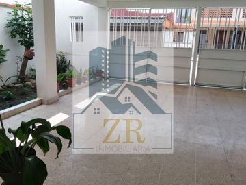 💥Amplia Casa en VENTA 💥FRACC. ALAMEDA. ideal para consultorios u oficinas