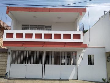 💥Amplia Casa en VENTA 💥FRACC. ALAMEDA. ideal para consultorios u oficinas