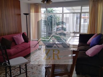 💥Amplia Casa en VENTA 💥FRACC. ALAMEDA. ideal para consultorios u oficinas