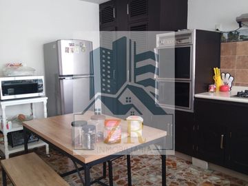 💥Amplia Casa en VENTA 💥FRACC. ALAMEDA. ideal para consultorios u oficinas