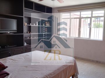 💥Amplia Casa en VENTA 💥FRACC. ALAMEDA. ideal para consultorios u oficinas