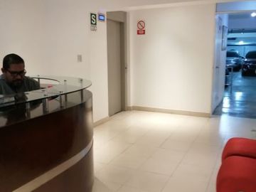 Luminoso duplex de 3 dormitorios a la venta en Surco