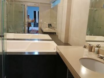 Luminoso duplex de 3 dormitorios a la venta en Surco