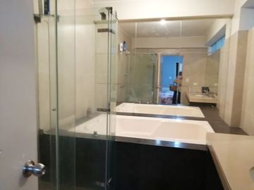 Luminoso duplex de 3 dormitorios a la venta en Surco