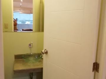 Luminoso duplex de 3 dormitorios a la venta en Surco