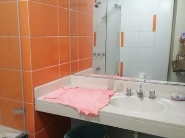 Luminoso duplex de 3 dormitorios a la venta en Surco