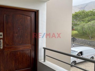 Venta De Acogedor Departamento En Alameda Del Corregidor Con Vista Externa A Areas Verdes
