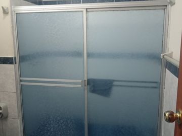 Departamento en  primer piso a una cuadra de la estacion Matellini