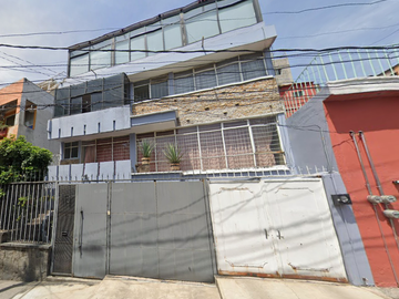 CASA EN VENTA EN COVE, ALVARO OBREGON JUNTO METRO OBSERVATORIO
