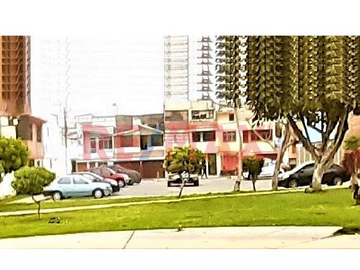 Departamento En 2Do Piso Con Hermosa Vista Al Parque + Estacionamiento /  Cerca Av. La Marina