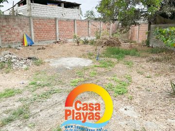 Casa de Venta en Playas, Sector Altamira, atrás Registro Propiedad