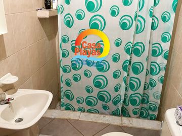 Casa de Venta en Playas, Sector Altamira, atrás Registro Propiedad