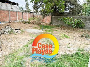 Casa de Venta en Playas, Sector Altamira, atrás Registro Propiedad