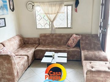 Casa de Venta en Playas, Sector Altamira, atrás Registro Propiedad