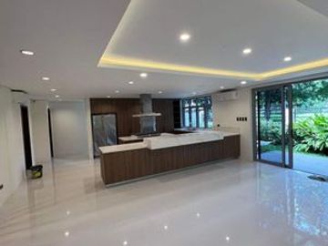 7BR House and Lot for Sale in Manila Southwoods Village, Cavite