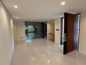7BR House and Lot for Sale in Manila Southwoods Village, Cavite